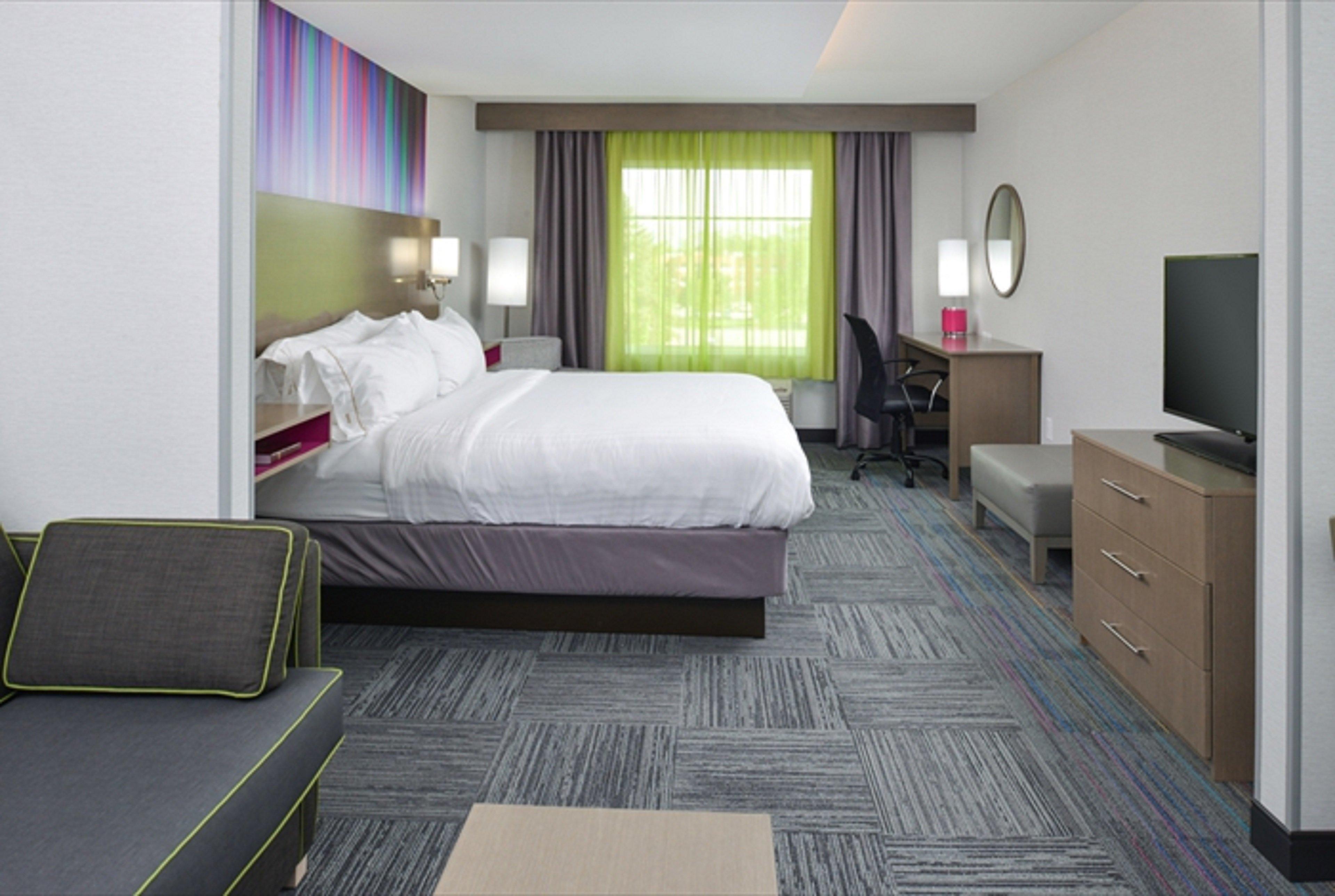 Holiday Inn Express & Suites Shippensburg By Ihg Exterior photo