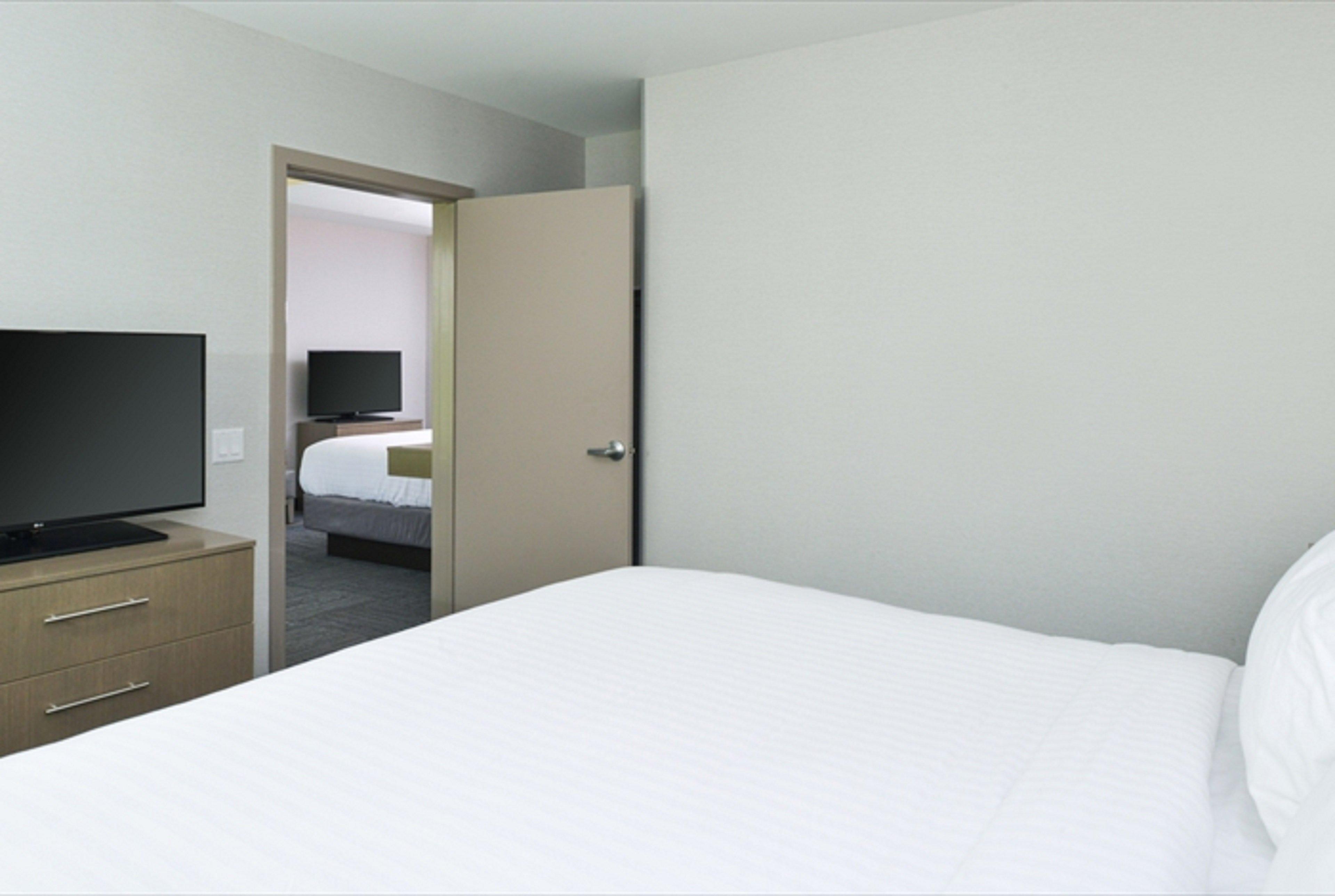 Holiday Inn Express & Suites Shippensburg By Ihg Exterior photo