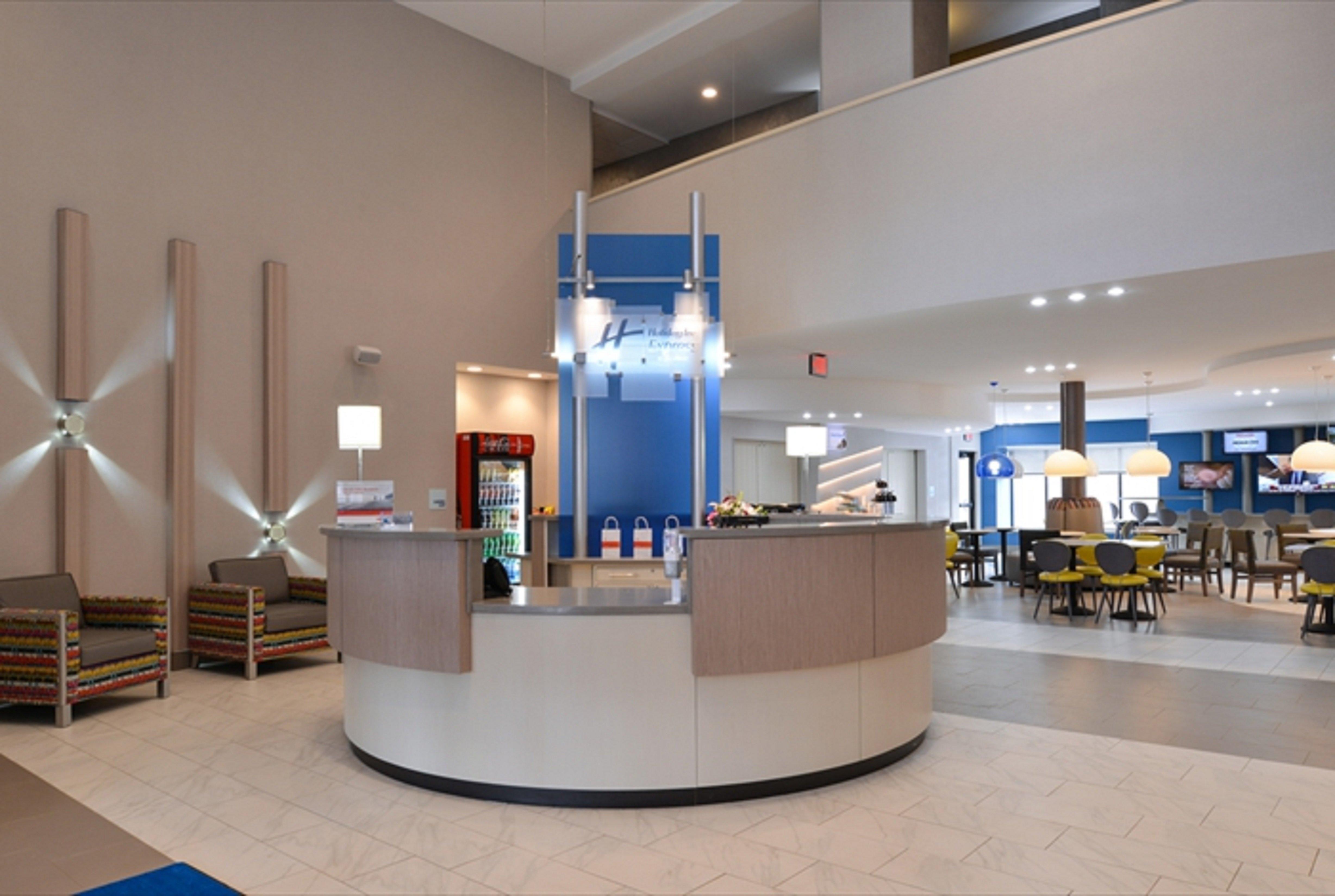 Holiday Inn Express & Suites Shippensburg By Ihg Exterior photo